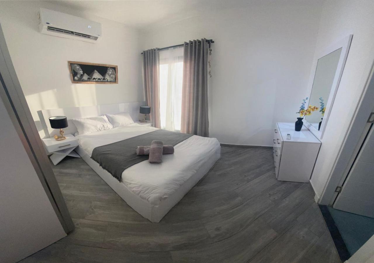 Sanctuary Sunlit Hurghada Haven With 4 Pools, Rooftop Sunsets & Gourmet Bites Steps Away Exterior foto
